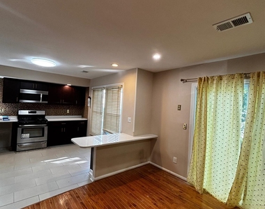 120 Magee Court - Photo Thumbnail 7