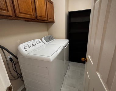 120 Magee Court - Photo Thumbnail 10