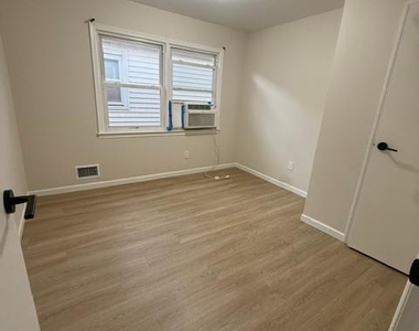94 Judy Drive - Photo Thumbnail 4
