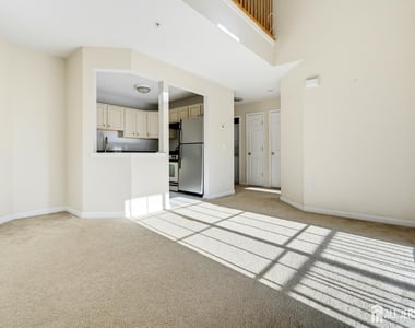 1054 Morning Glory Drive - Photo Thumbnail 6
