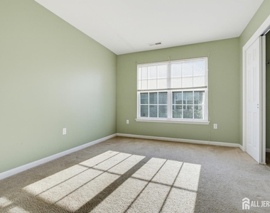 1054 Morning Glory Drive - Photo Thumbnail 10