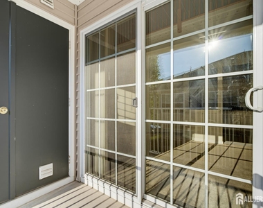 1054 Morning Glory Drive - Photo Thumbnail 23