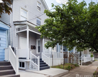 314 Seaman Street - Photo Thumbnail 1