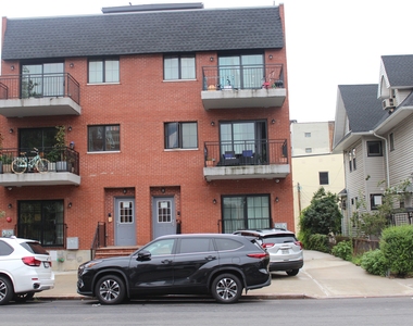 2708 Glenwood Road - Photo Thumbnail 10