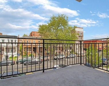 2708 Glenwood Road - Photo Thumbnail 9