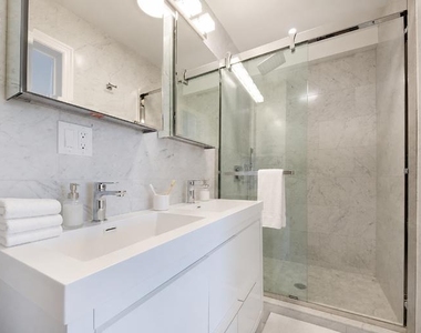 98 Riverside Drive - Photo Thumbnail 6