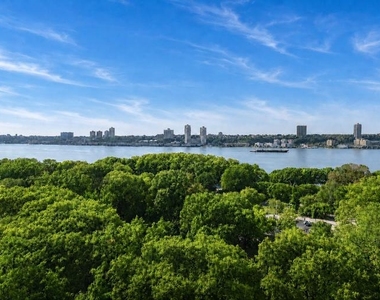 98 Riverside Drive - Photo Thumbnail 1