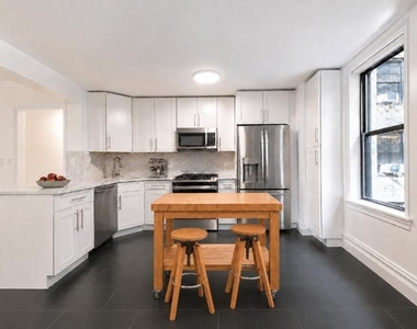 98 Riverside Drive - Photo Thumbnail 3