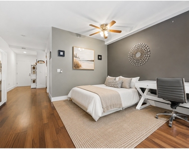 333 E 91st Street - Photo Thumbnail 1