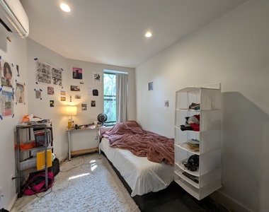 738 E 6th Street - Photo Thumbnail 4