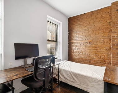326 W 23rd Street - Photo Thumbnail 6