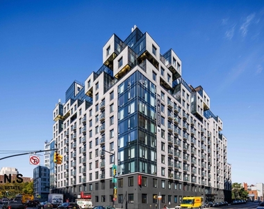 260 Gold Street - Photo Thumbnail 8