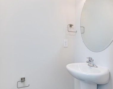 85 Moses Drive - Photo Thumbnail 18