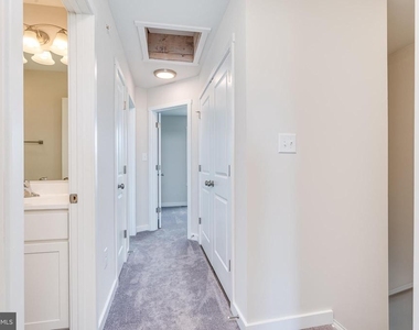 85 Moses Drive - Photo Thumbnail 32