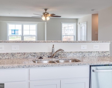 85 Moses Drive - Photo Thumbnail 26
