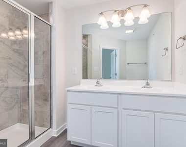 85 Moses Drive - Photo Thumbnail 31
