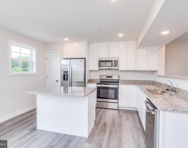 85 Moses Drive - Photo Thumbnail 20