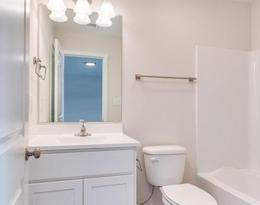 85 Moses Drive - Photo Thumbnail 14