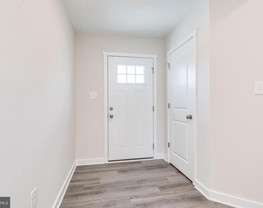 85 Moses Drive - Photo Thumbnail 7
