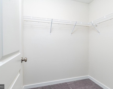 85 Moses Drive - Photo Thumbnail 30