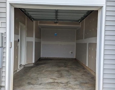 241 Hillsdale Place - Photo Thumbnail 3
