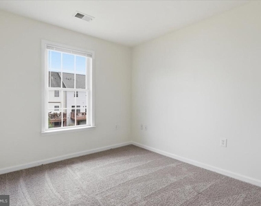 32 Mabel Lane - Photo Thumbnail 16