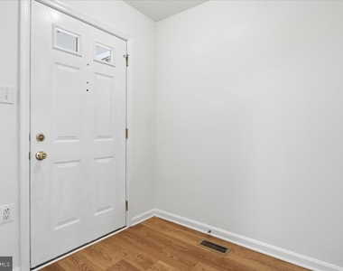 32 Mabel Lane - Photo Thumbnail 3
