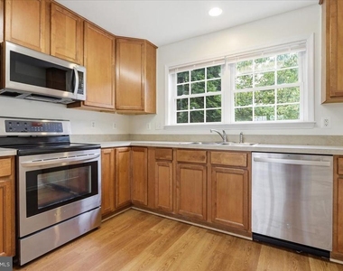 32 Mabel Lane - Photo Thumbnail 5