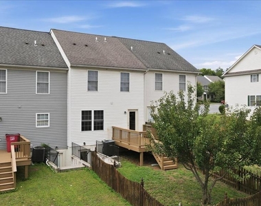32 Mabel Lane - Photo Thumbnail 32