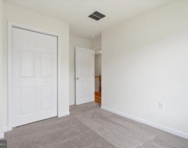 32 Mabel Lane - Photo Thumbnail 17