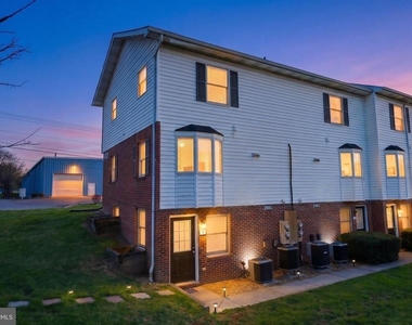 3103 Shawnee Drive - Photo Thumbnail 9