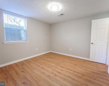 3103 Shawnee Drive - Photo Thumbnail 4
