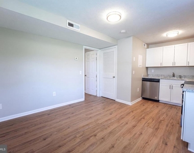 3103 Shawnee Drive - Photo Thumbnail 2