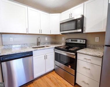 3103 Shawnee Drive - Photo Thumbnail 3