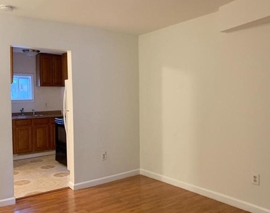 221 Baker Street - Photo Thumbnail 12