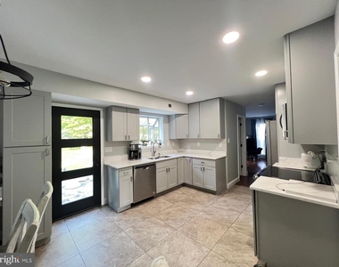68 Melanie Hollow Lane - Photo Thumbnail 8