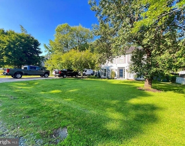 68 Melanie Hollow Lane - Photo Thumbnail 3