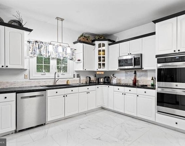 7403 Barrister Court - Photo Thumbnail 1