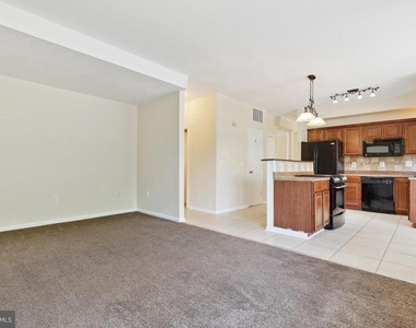 6178 Oaklawn Lane - Photo Thumbnail 8