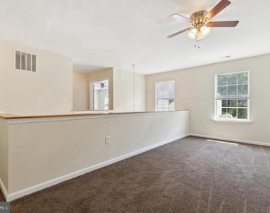6178 Oaklawn Lane - Photo Thumbnail 13