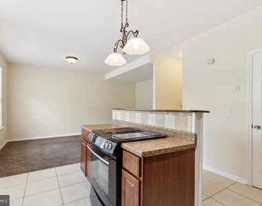 6178 Oaklawn Lane - Photo Thumbnail 6