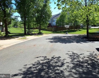 12431 Goa Place - Photo Thumbnail 27