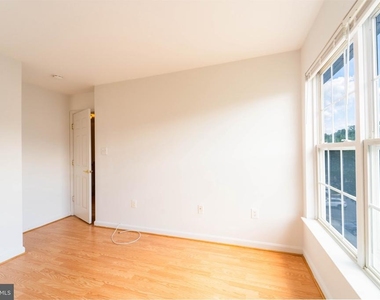 15154 Brazil Circle - Photo Thumbnail 20