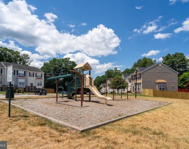 15154 Brazil Circle - Photo Thumbnail 29