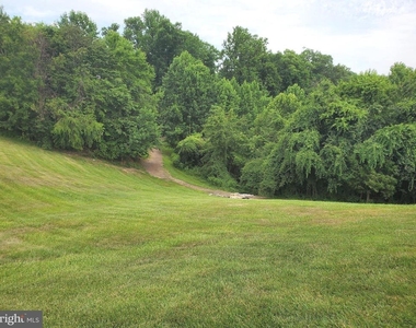 3983 Hartlake Street - Photo Thumbnail 24