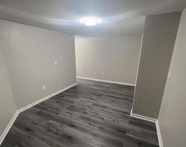 3428 Brahms Drive - Photo Thumbnail 10