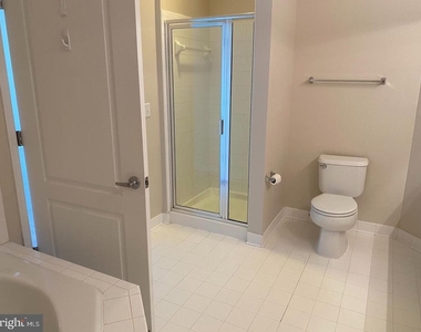 1641 Ladue Court - Photo Thumbnail 11