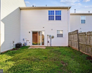 8603 Woodhue Court - Photo Thumbnail 17