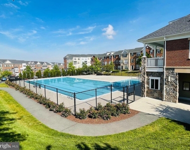 42699 Wardlaw Terrace - Photo Thumbnail 25