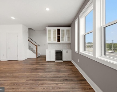 44824 Tiverton Square - Photo Thumbnail 8